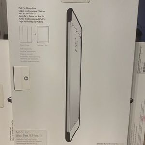 9.5 apple silicon case yellow